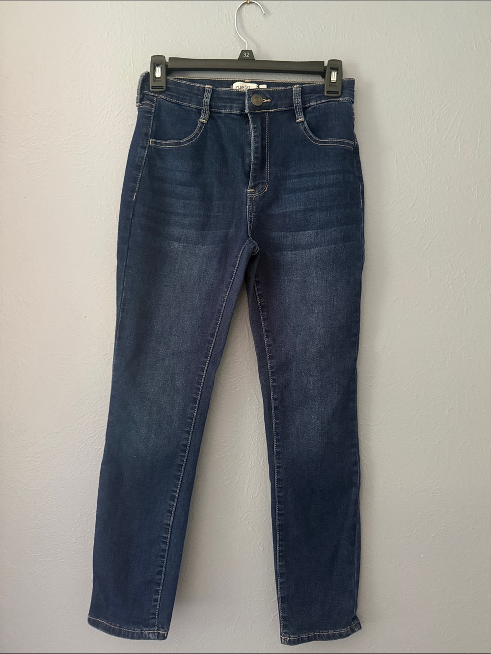 Rue21 Classic Dark Blue Women’s Jeans - Slim Fit
